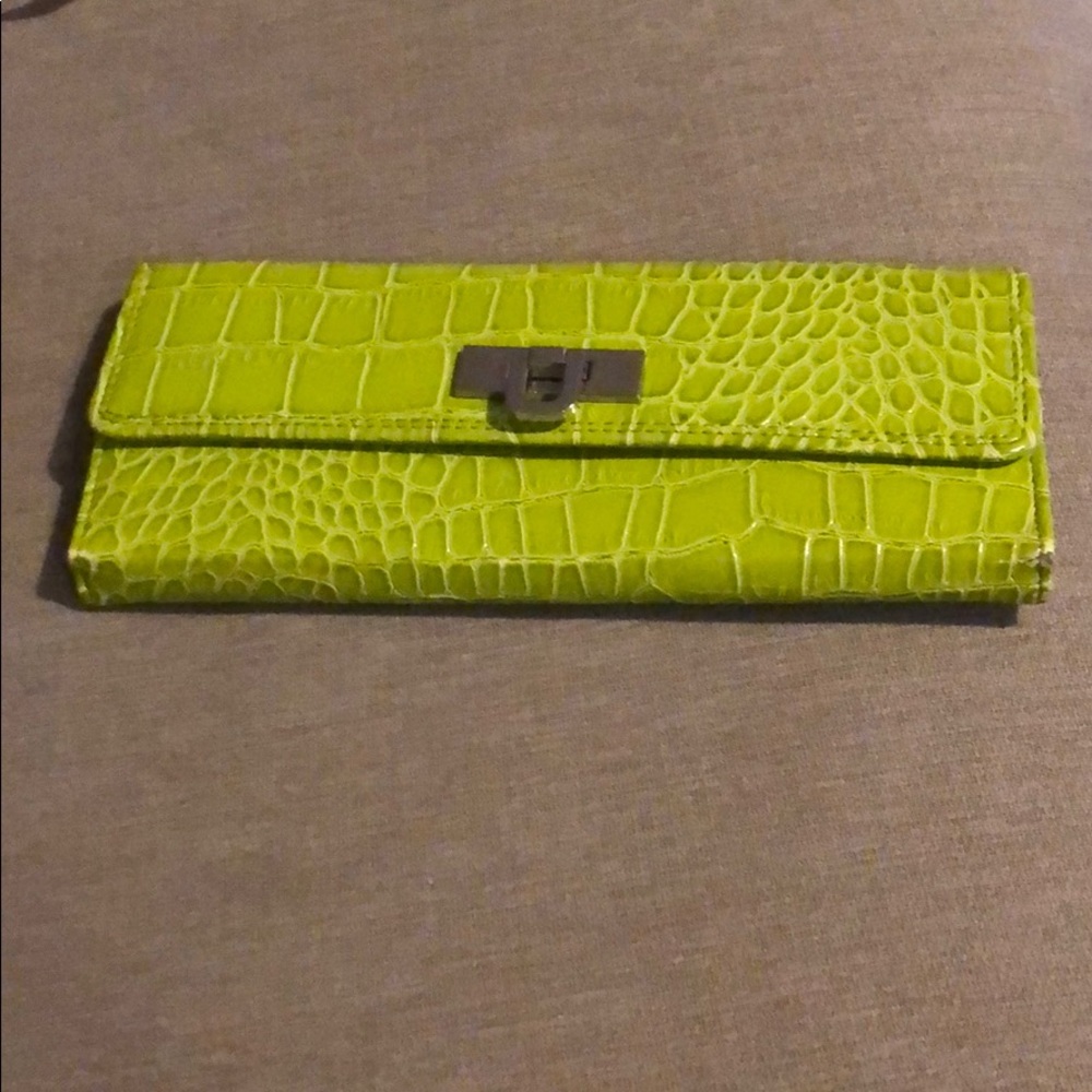 Green Leather Wallet